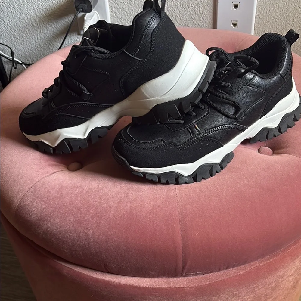 Lucky Step Black Chunky Lace-Up Sneakers